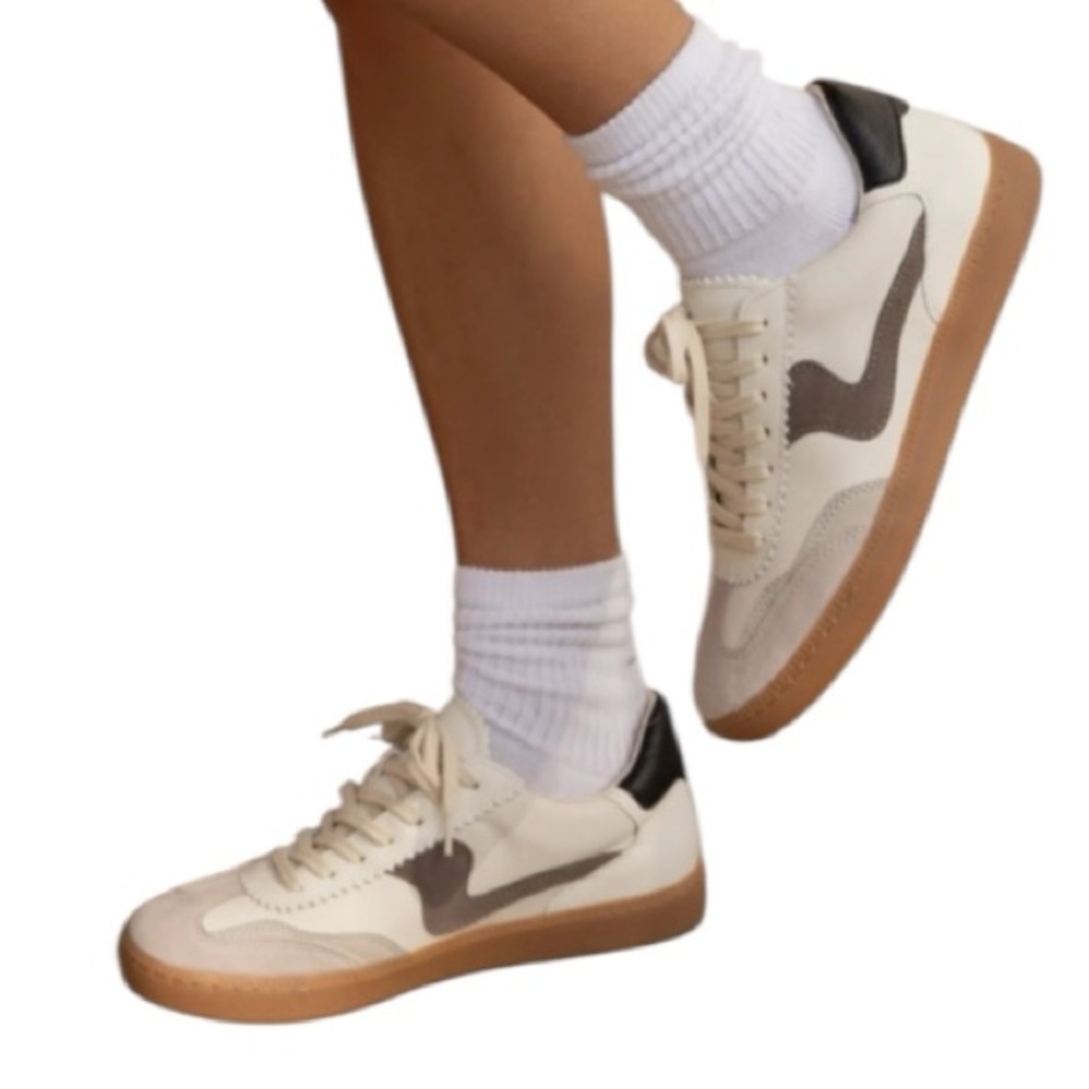 NEW Dolce Vita Notice Sneakers Size 6 Cream & Gray Leather Women’s Sneakers NIB